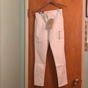 NWT Levi’s 311 Shaping Skinny, 6M, W28, L30